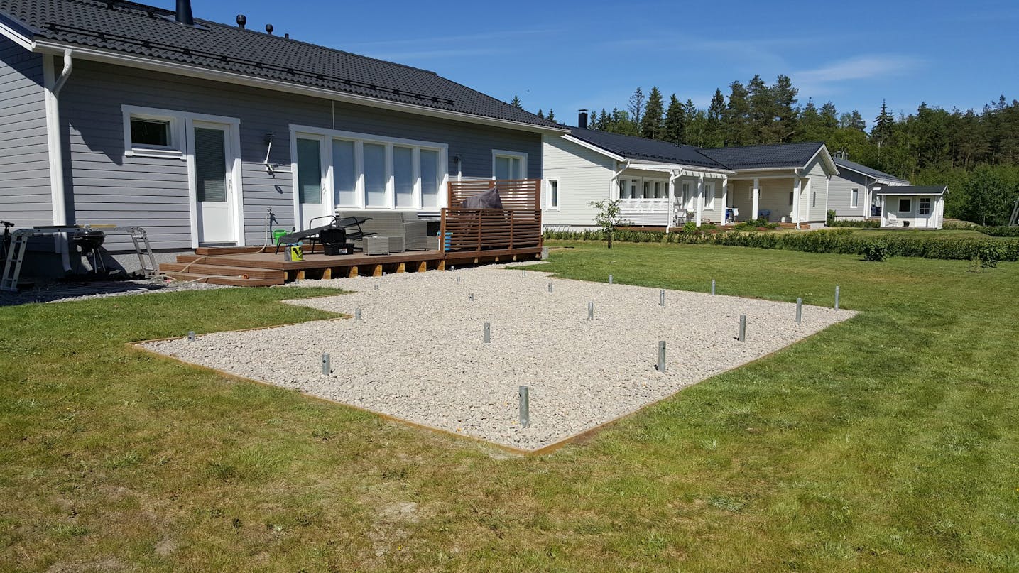 Udvidelse af terrasse med overdækning Udvidelse af terrasse med overdækning